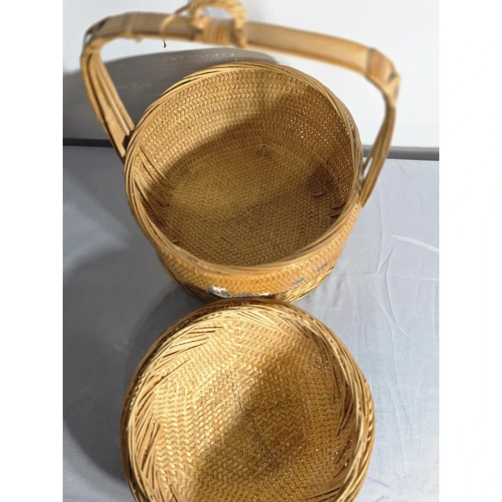 N/A vintage wicker